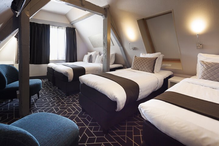 Room 42 of 74