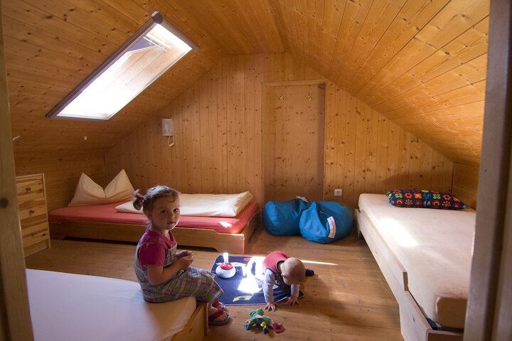 Room 12 of 48