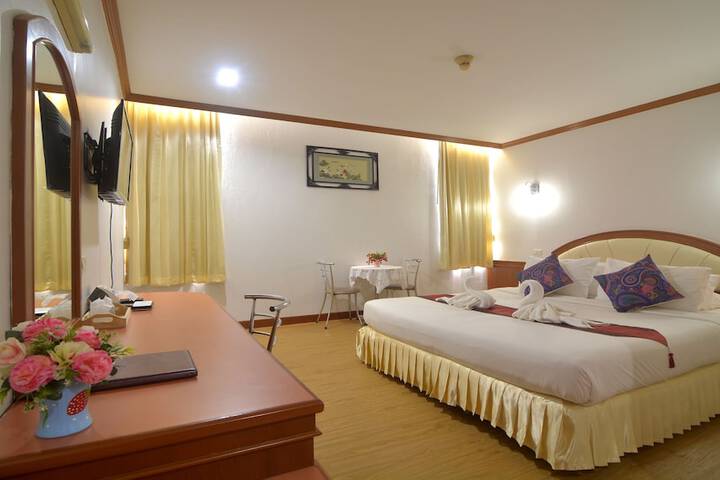 Room 7 of 73