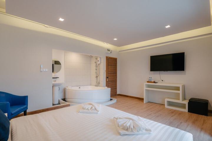 Room 22 of 45
