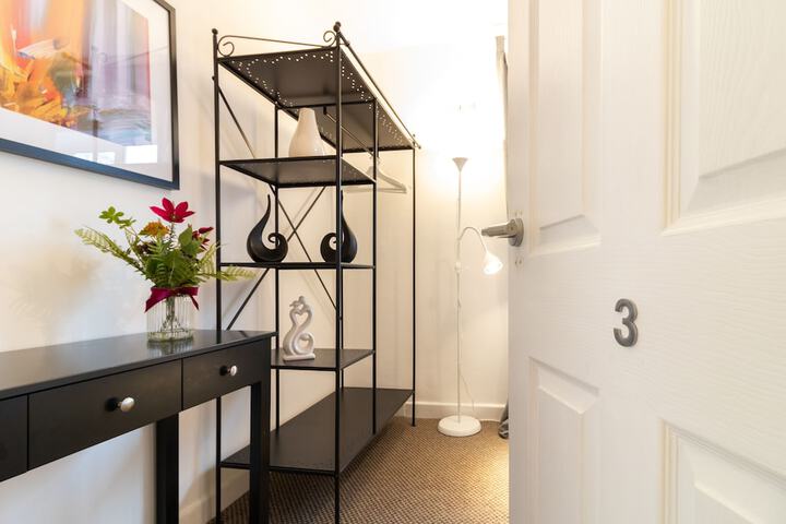 Room 9 of 40