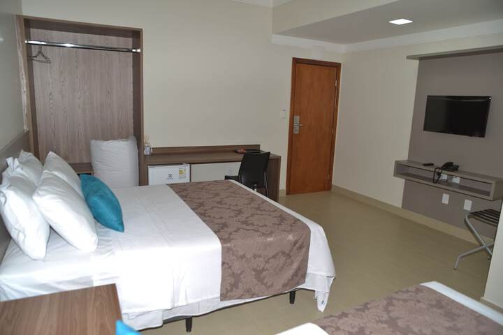Room 8 of 20
