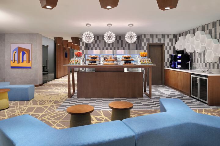 Business Center 95 of 115