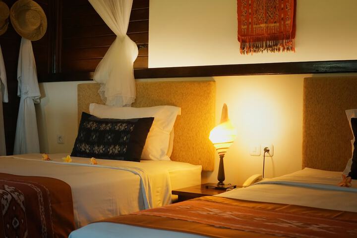 Room 5 of 49