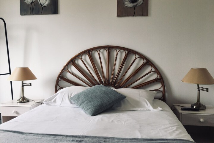Room 4 of 27