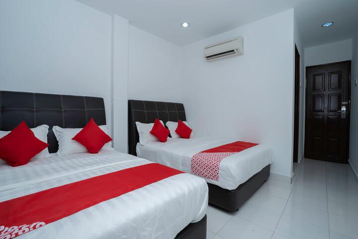 Room 19 of 34