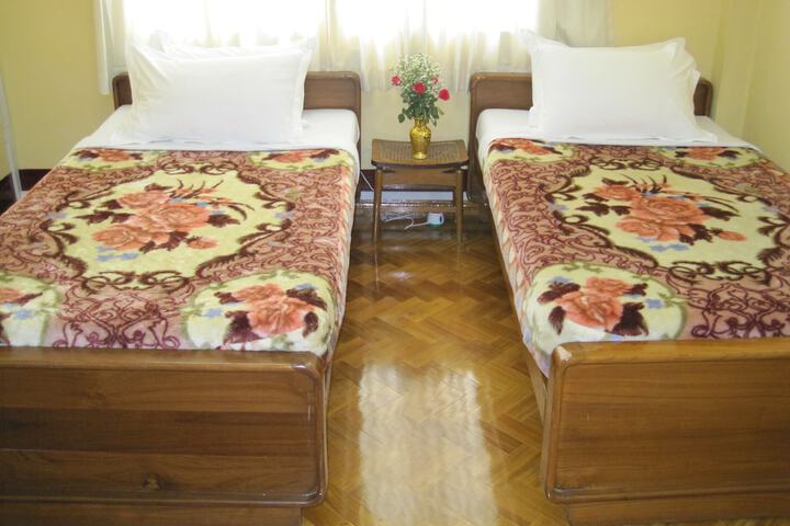 Room 5 of 36