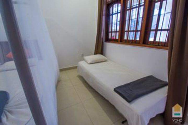 Room 19 of 25