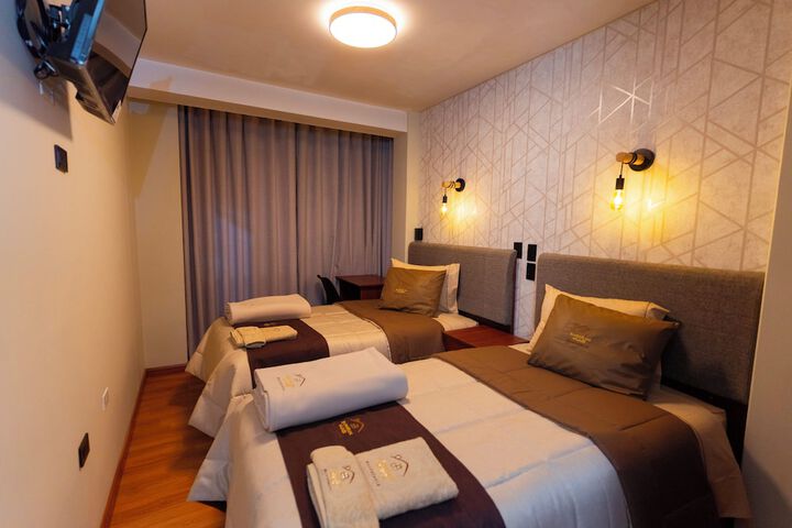 Room 20 of 37