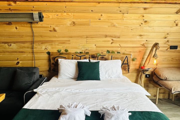 Room 3 of 38