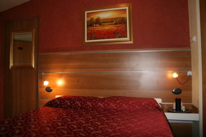 Room 15 of 61