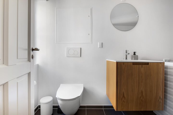 Room 14 of 25