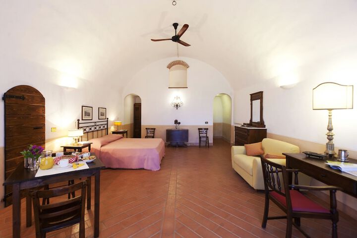 Room 8 of 35