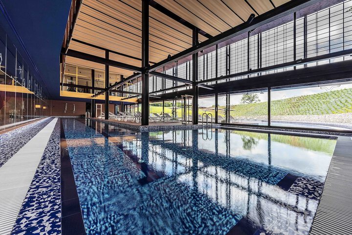 Pool 13 of 39