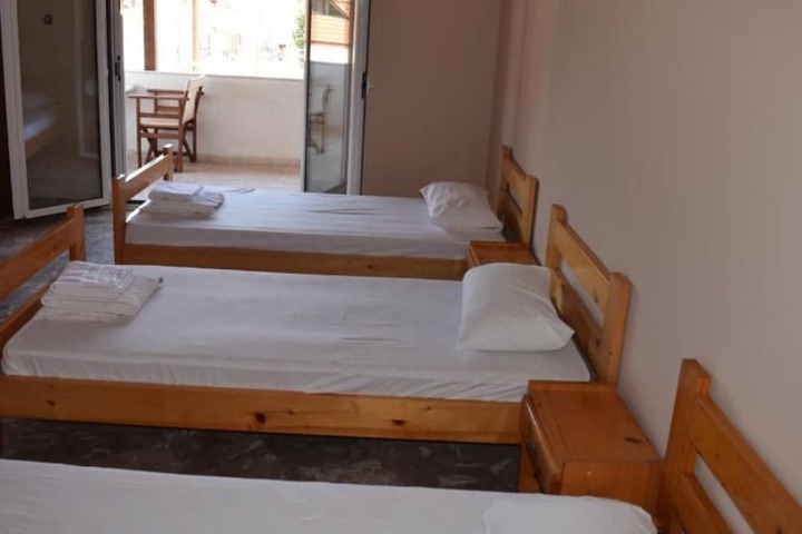 Room 15 of 19