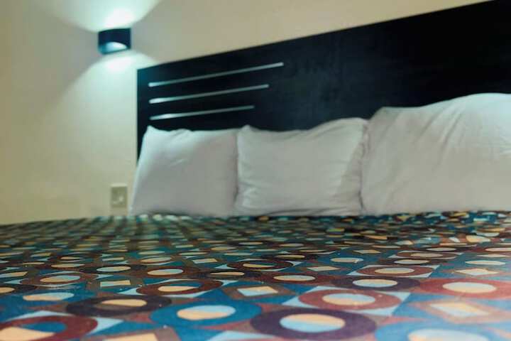 Room 15 of 34
