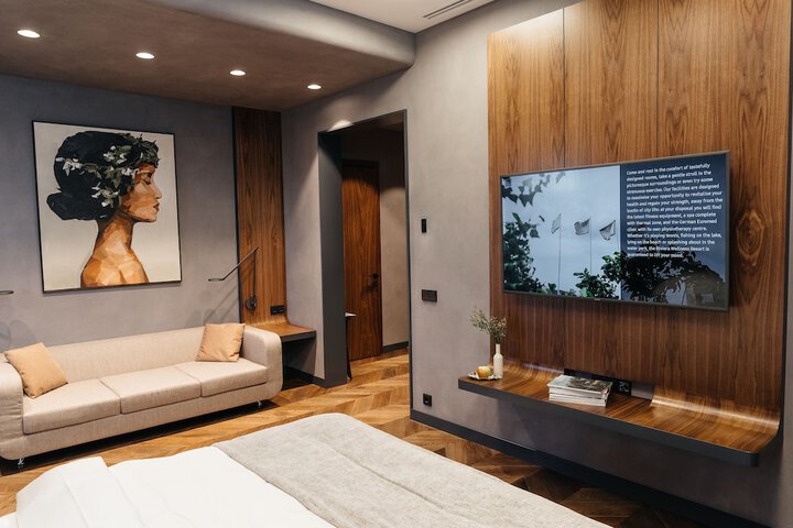 Room 18 of 115