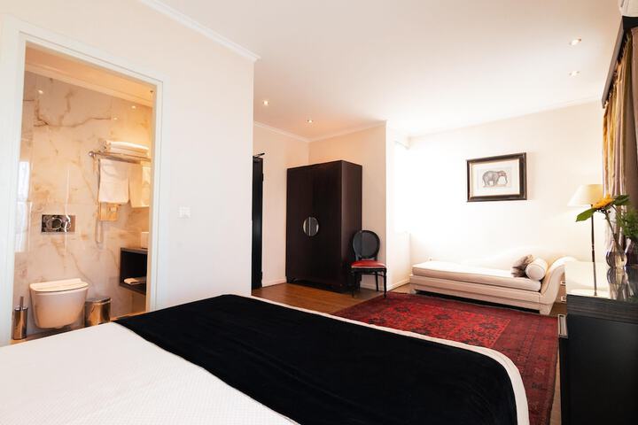 Room 54 of 139