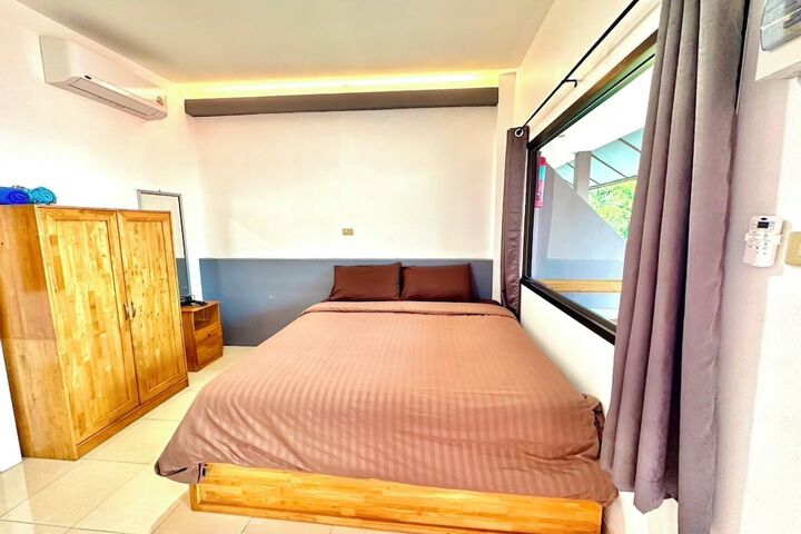Room 46 of 177