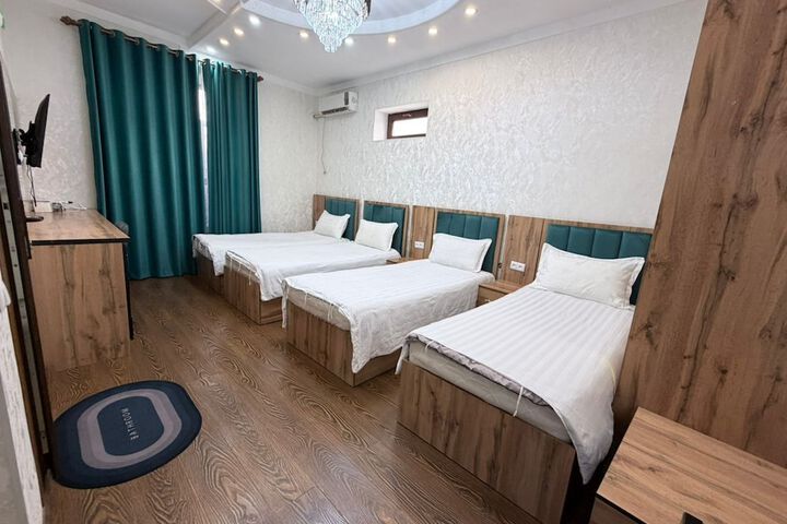 Room 25 of 62