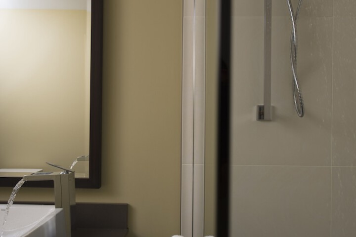 Room 44 of 79
