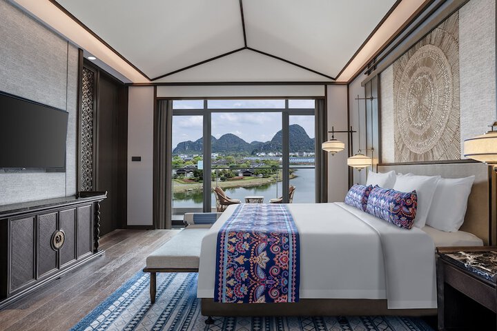 Room 20 of 49