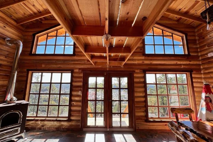 Room 6 of 15