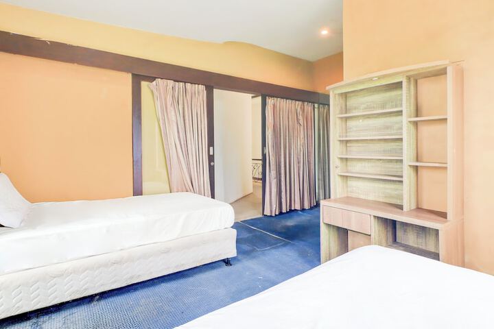 Room 14 of 46