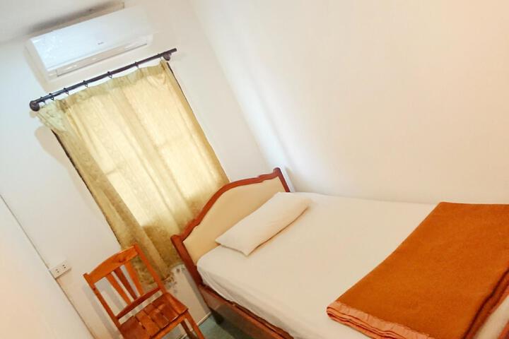 Room 8 of 8