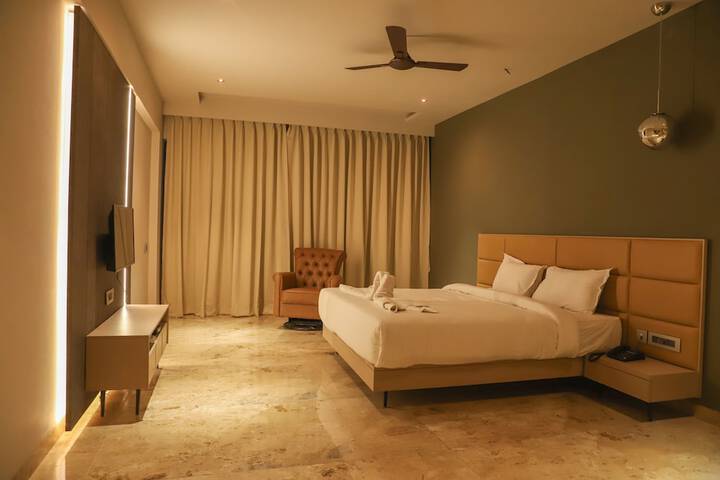 Room 9 of 23
