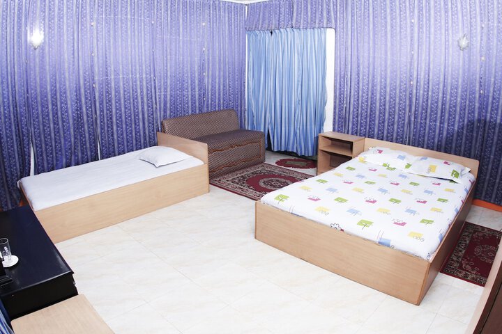 Room 8 of 19