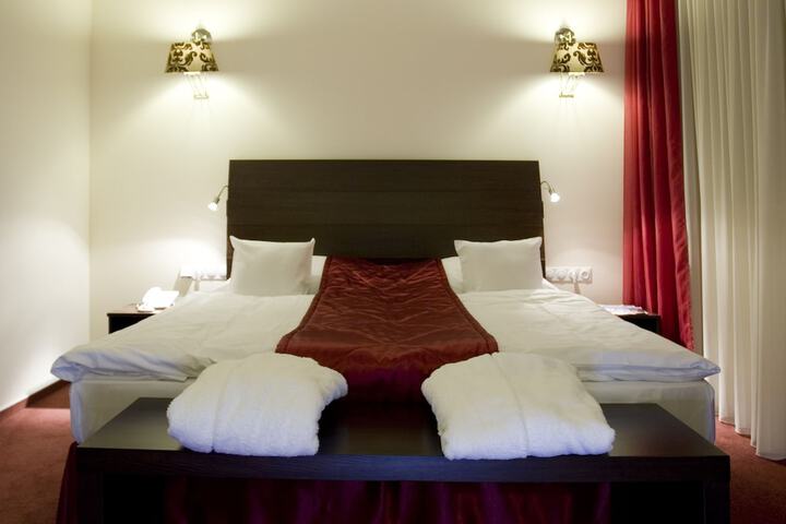 Room 21 of 53