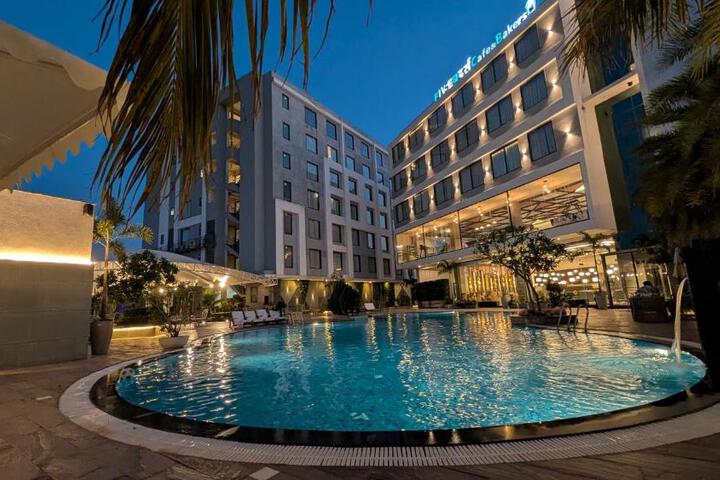Love Kush Hotel