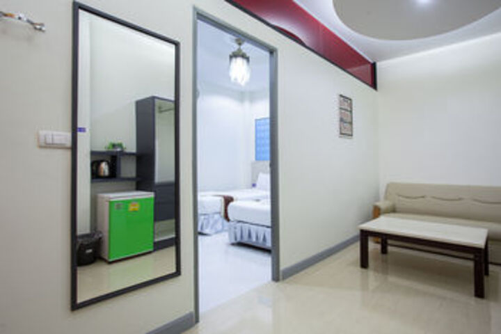 Room 7 of 29