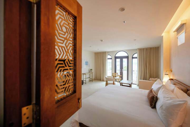 Room 21 of 62