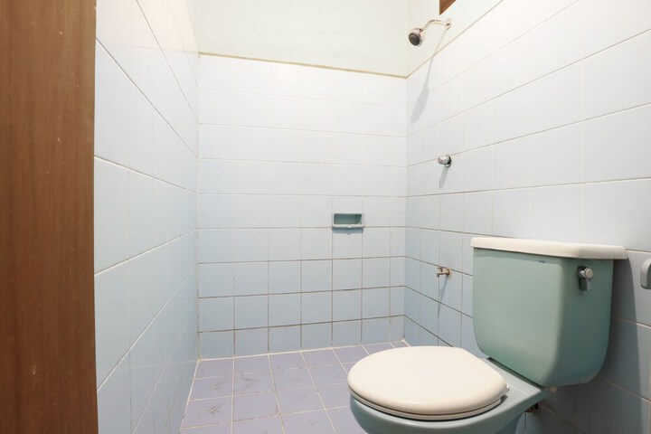 Room 44 of 63