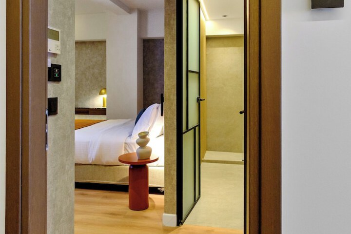 Room 8 of 41