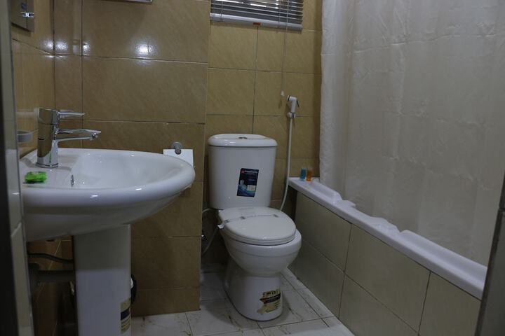 Room 14 of 21