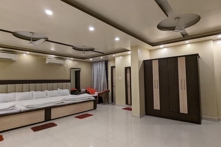 Room 89 of 150