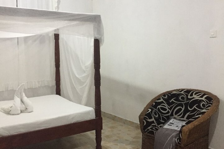 Room 5 of 21