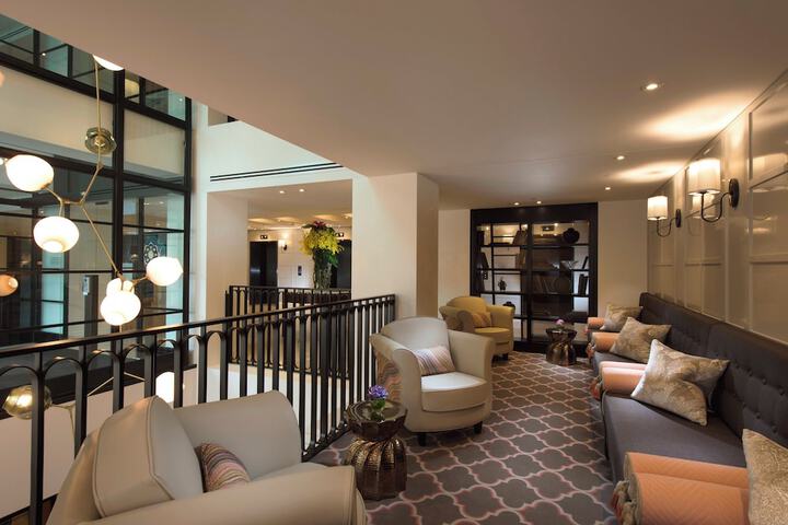 Hotel 73 of 77