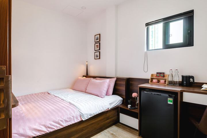 Room 5 of 75