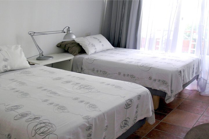 Room 10 of 64