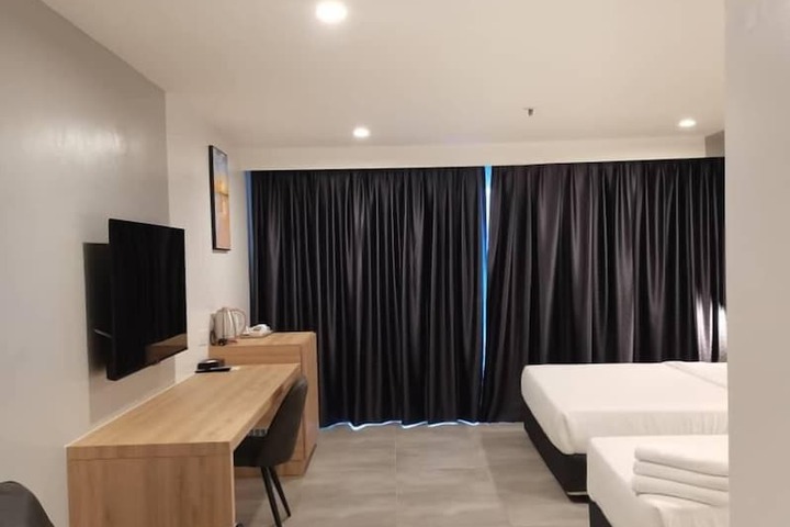 Room 22 of 93
