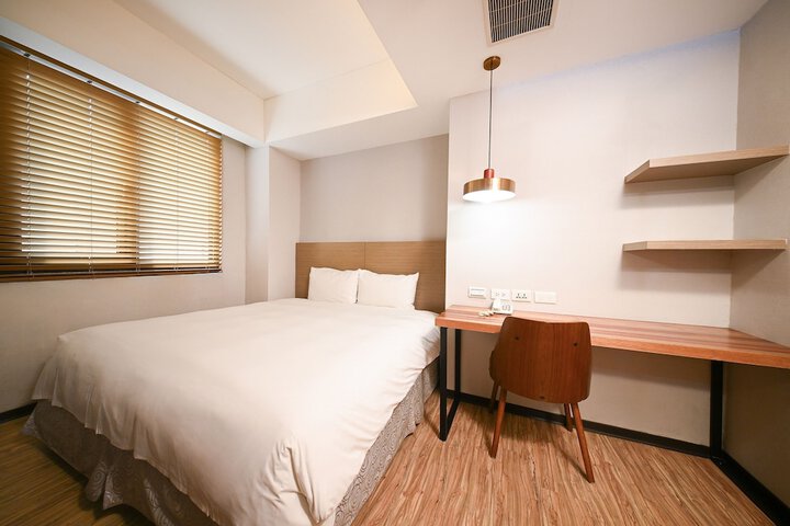 Room 26 of 75
