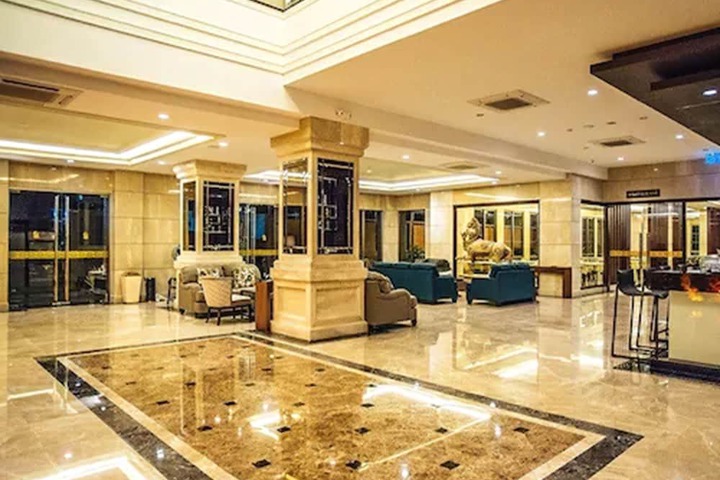 Guest Lobby