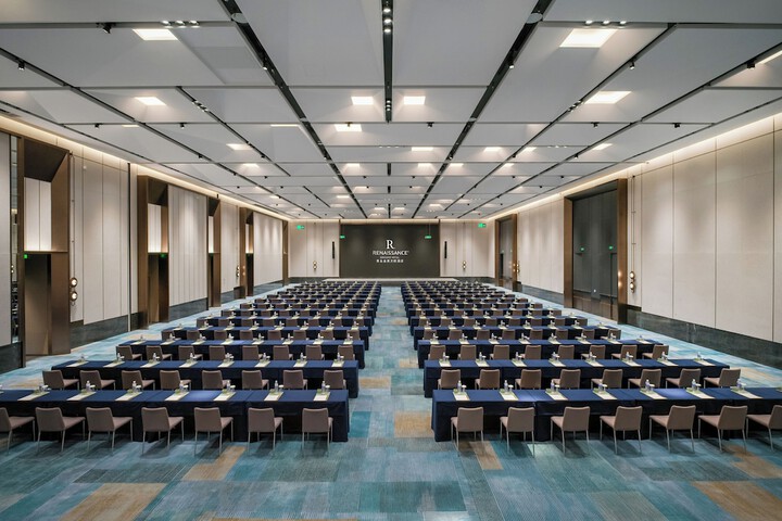 Ballroom/Hall 69 of 89