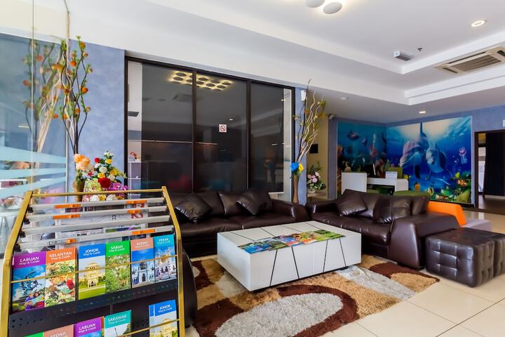 Entrance & Lobby