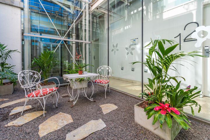 Hotel Exterior 173 of 181