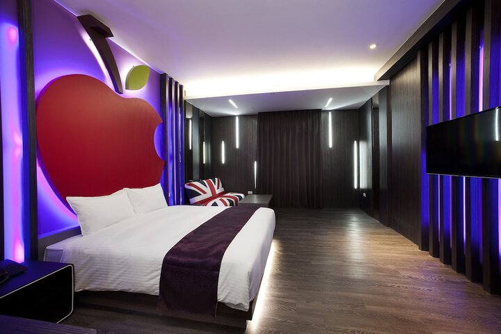 Room 3 of 35